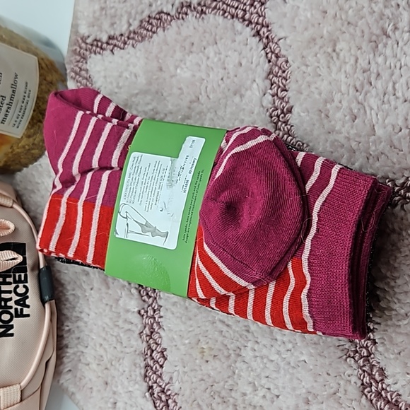 nwt KATE SPADE 3 Pack Apple Black Sparkle and Red Stripe Socks new - Picture 2 of 4